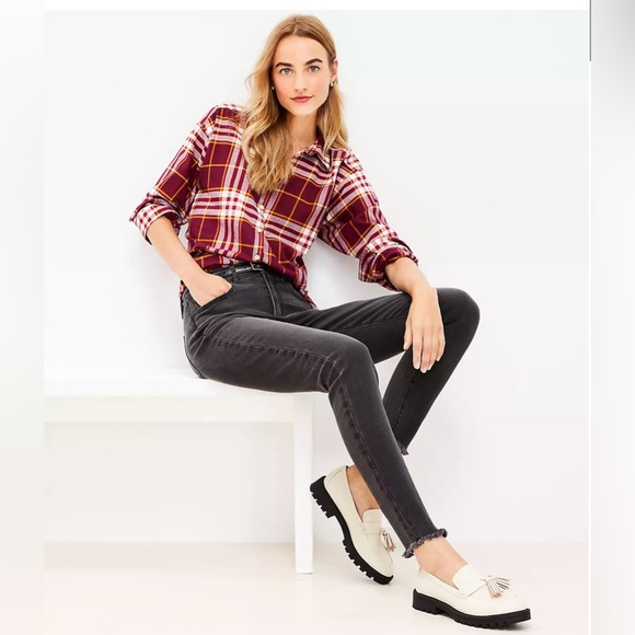 LOFT Jeans in Washed Black Wash Size 26 - Picture 2 of 12